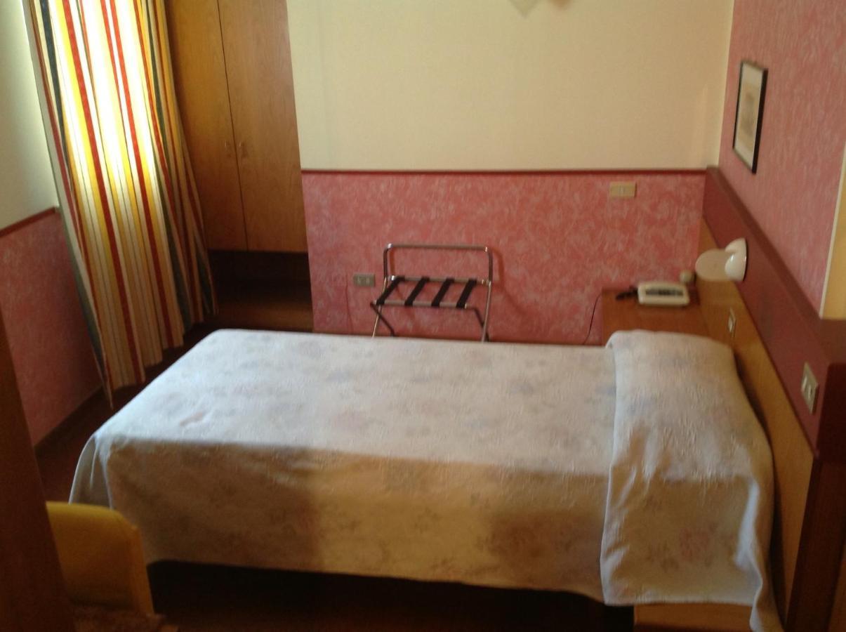 Hotel Roma Bussolengo Esterno foto
