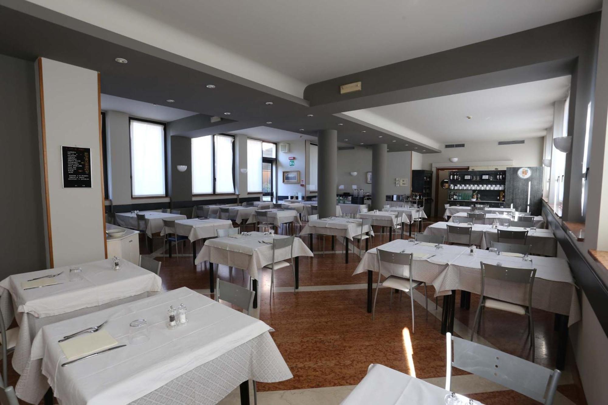 Hotel Roma Bussolengo Esterno foto